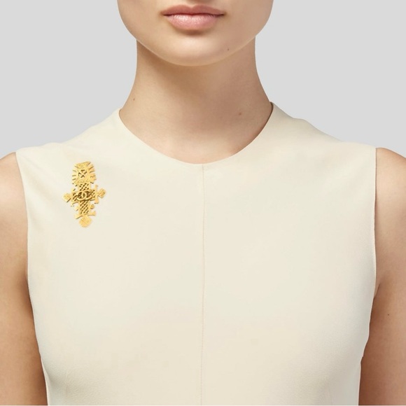 ❤️ CHANEL ❤️ Vintage CC Cross Brooch - Picture 6 of 6